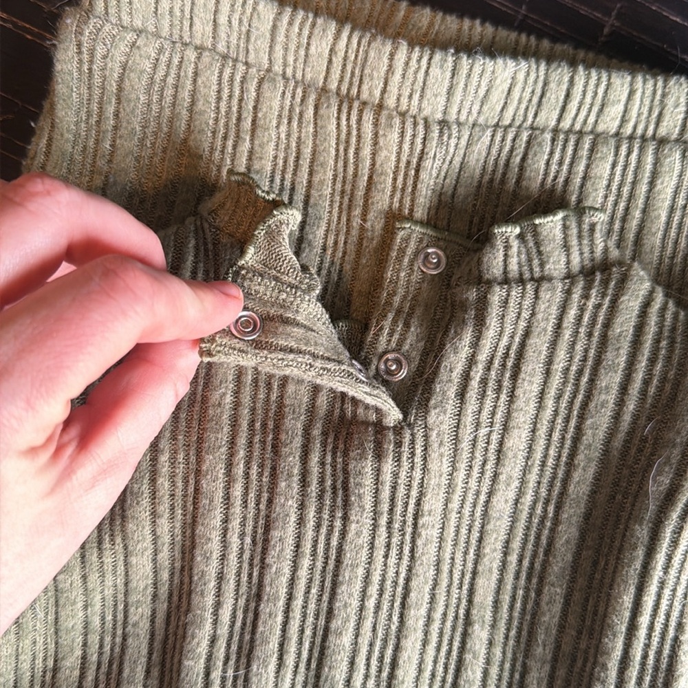 Matching Ribbed Set - Picture 2 of 2